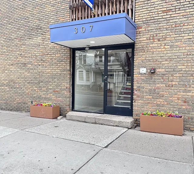 307 THOMPSON FURNISHED STUDIO APARTMENTS — Photo 1