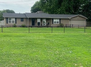 497 Rheas Mill Rd, Farmington, AR 72730