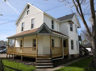 609 E Jackson St, Joliet, IL 60432