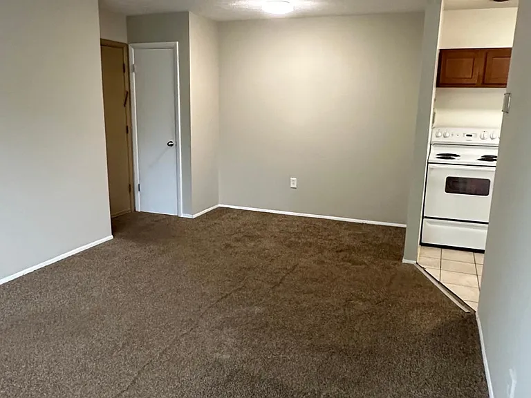 1303 Cove Ave #303 — Photo 16