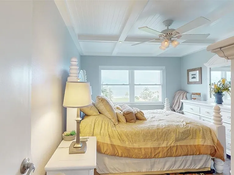 1120 N Shore Dr NE #501 — Photo 39