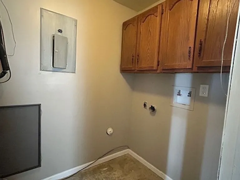 219 N Garrison Ave — Photo 17