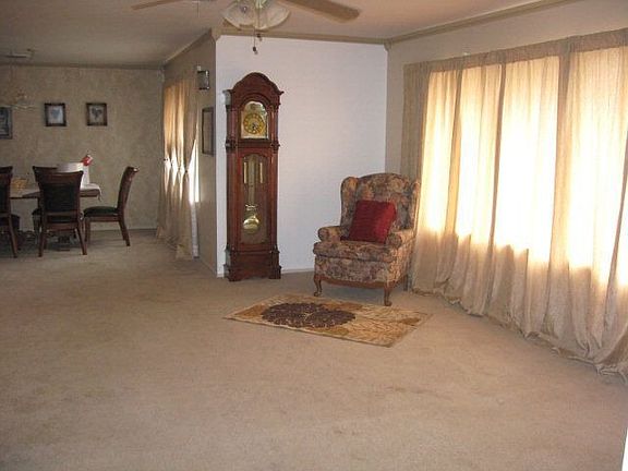 3rd image of 6204 Glenhaven Dr