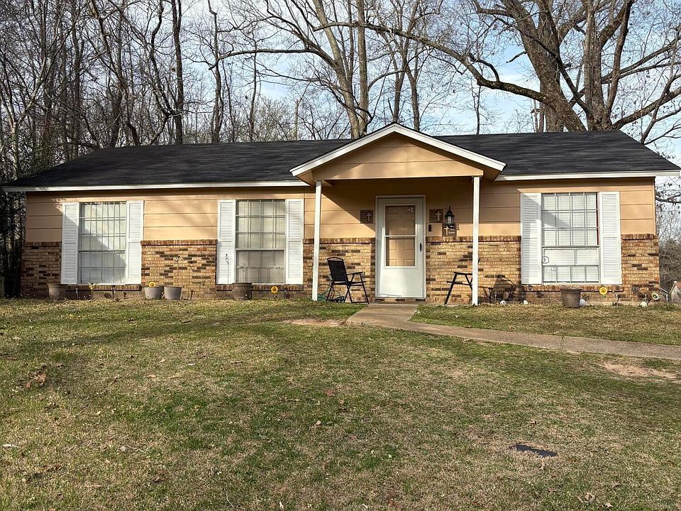 1st image of 1732 Brookhollow Cir