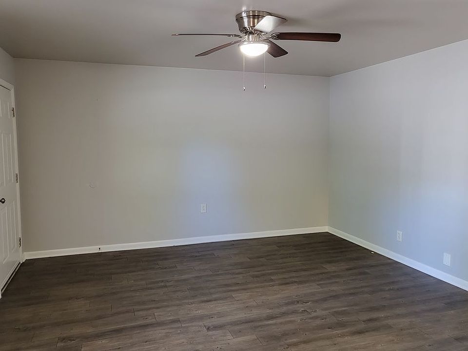 1st image of 816 Greenland Dr #4