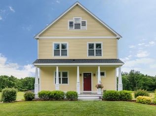 135 Marion Rd, Middleboro, MA 02346