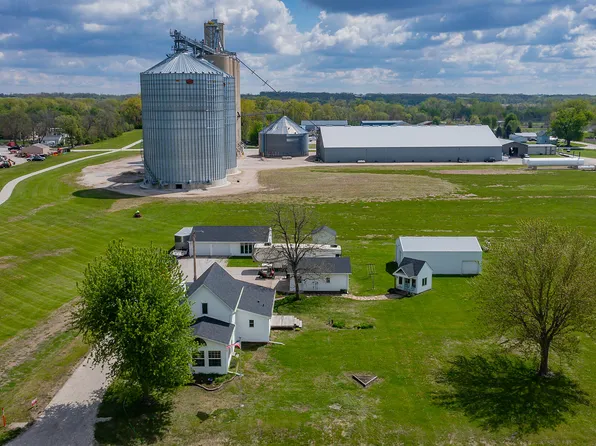 402 S Vine St, Cambridge, IA 50046