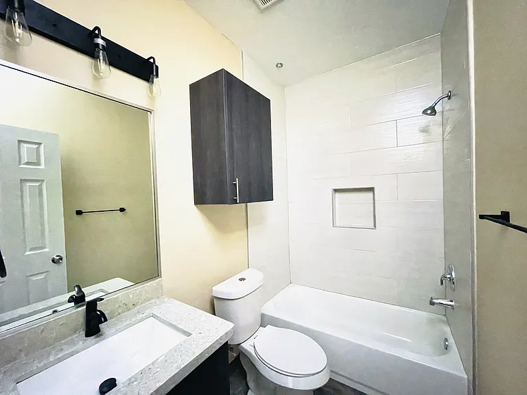 1807 Ramirez St #1 — Photo 16