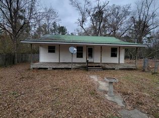 624 Capital Ave, Leakesville, MS 39451