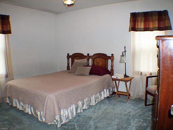 5th image of 801 Lakewood Blvd