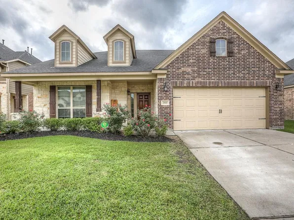 2811 Intrepid Trl, Rosenberg, TX 77471