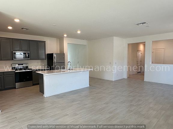 3rd image of 1781 E Desert Breeze Pl