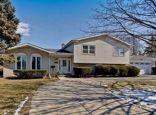 1009 S Haddow Ave, Arlington Heights, IL 60005