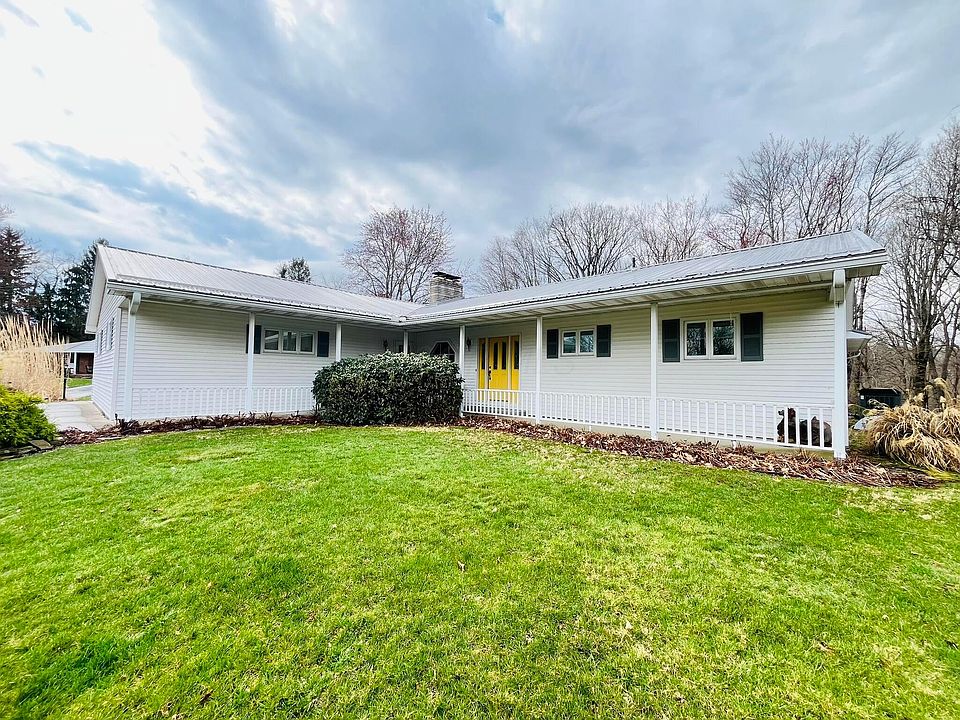 2nd image of 793 Golden Dr