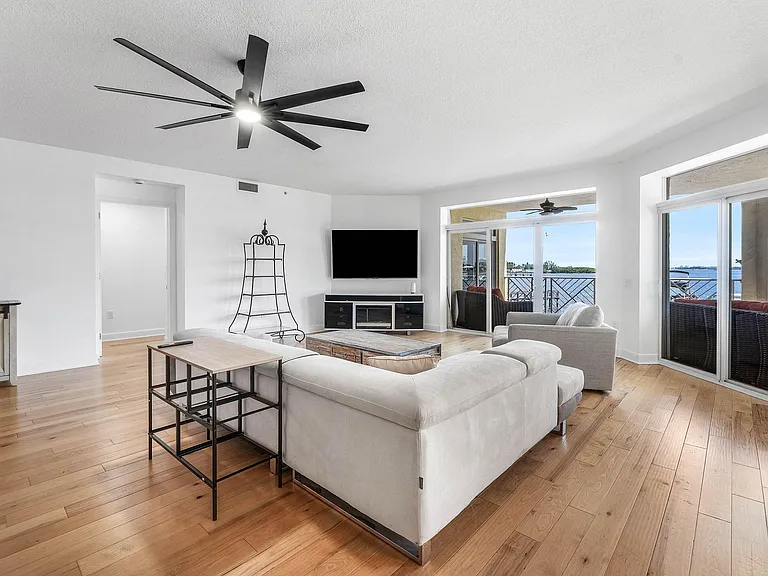 309 E Ocean Ave #103 — Photo 12