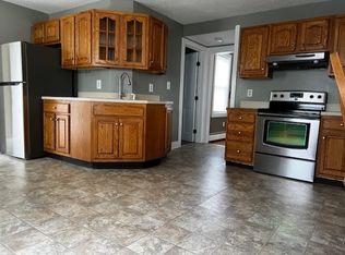 15 Bethany Rd, Beacon Falls, CT 06403