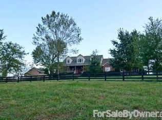 11 Stover Ln, Gordonsville, TN 38563