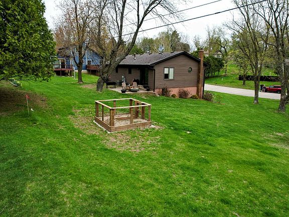 4th image of 1255 Sunset Dr