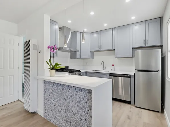 3599 Mission Blvd APT 4, San Diego, CA 92109