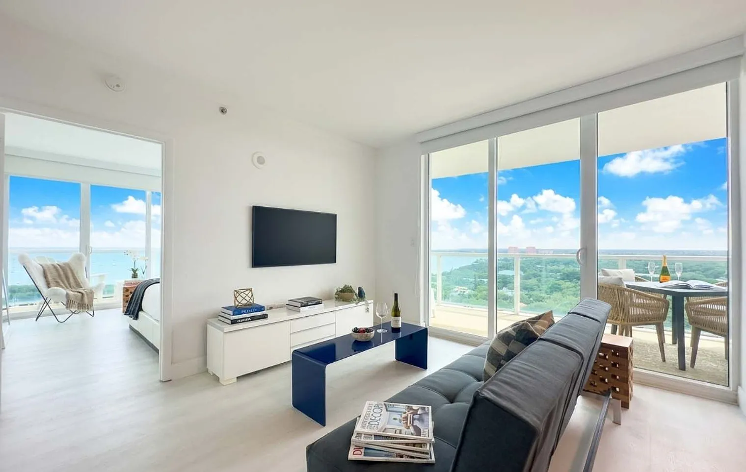 2 bed, 2.0 bath, 957 sqft, $18,749 — Photo 1