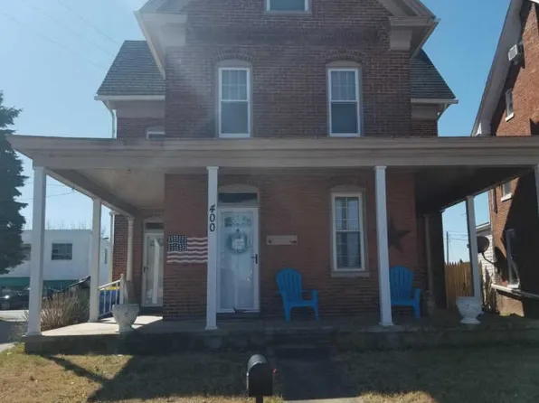 400 W Main St, Dallastown, PA 17313