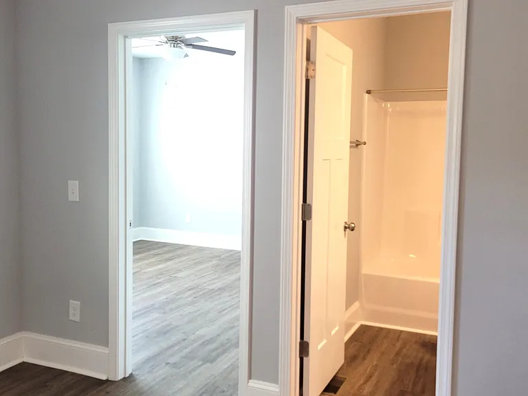 84 N Knoll Rd — Photo 8
