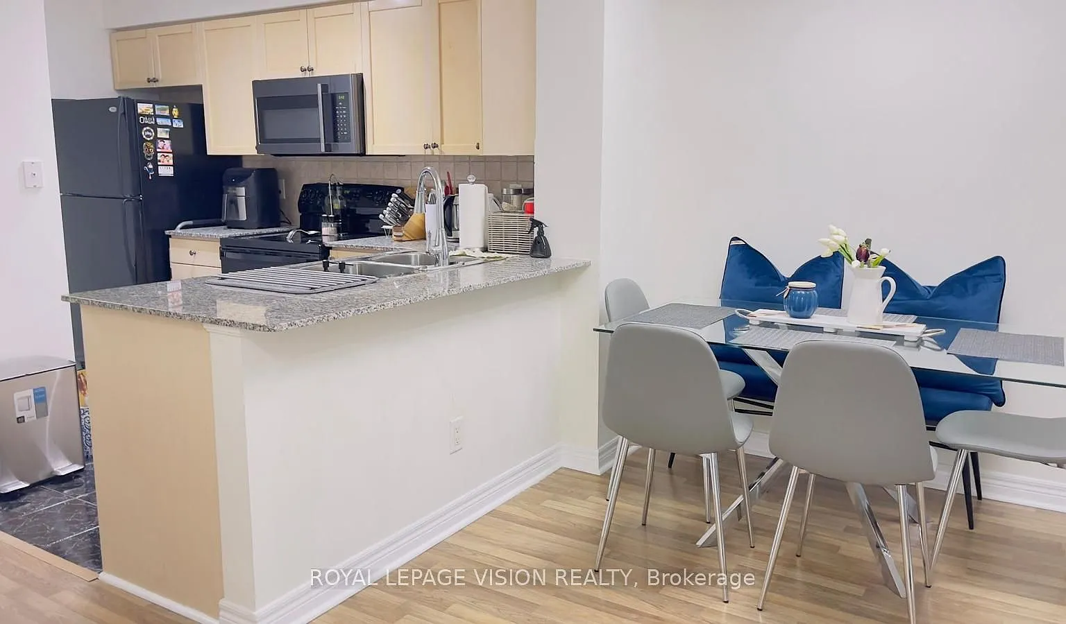 1 bed, $2,300 — Photo 3