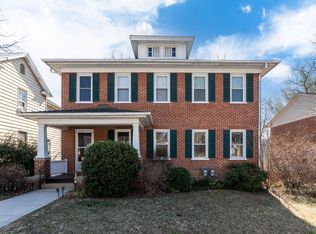 552 Walnut Ave APT 1, Waynesboro, VA 22980