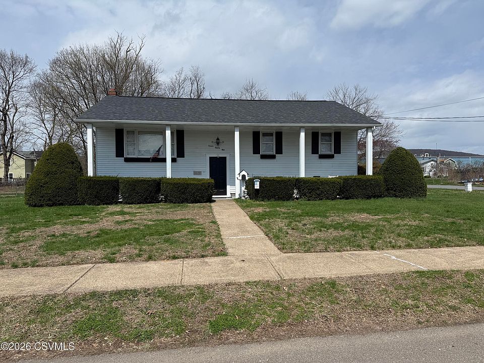 1st image of 1131 E 6th St