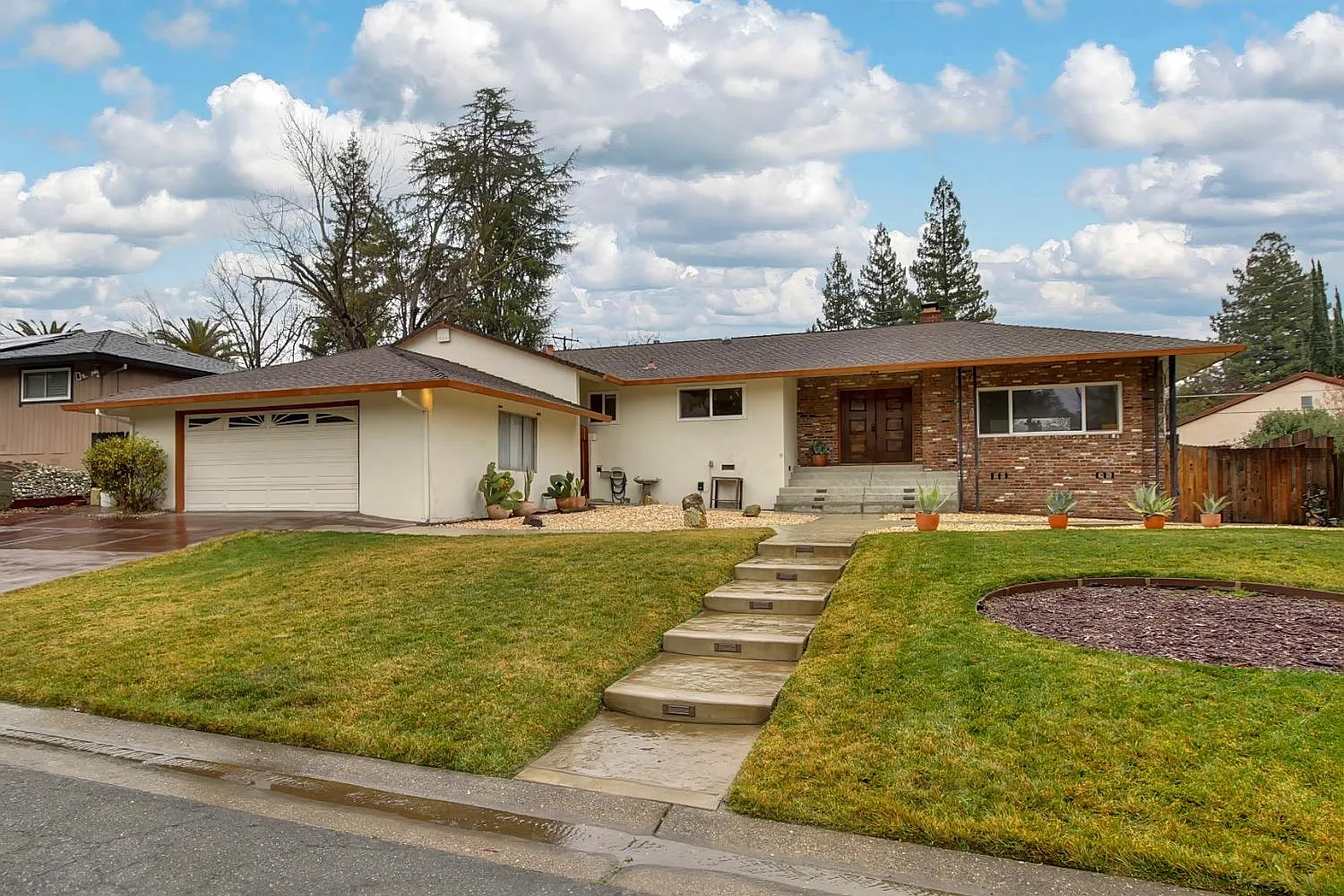 4912 Durland Way photo 1