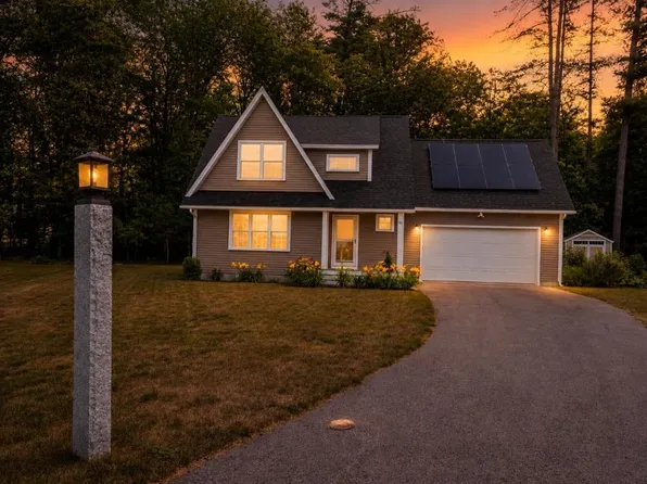 20 Beaumont Drive, Dover, NH 03820