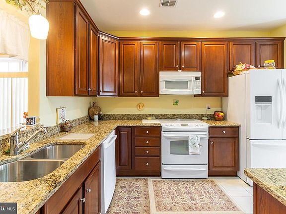 5th image of 314 Clubside Dr #275