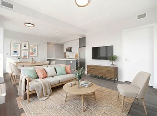 2525 Bathurst St #1203, Toronto, ON M6B 2Y9