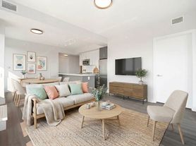 2525 Bathurst St