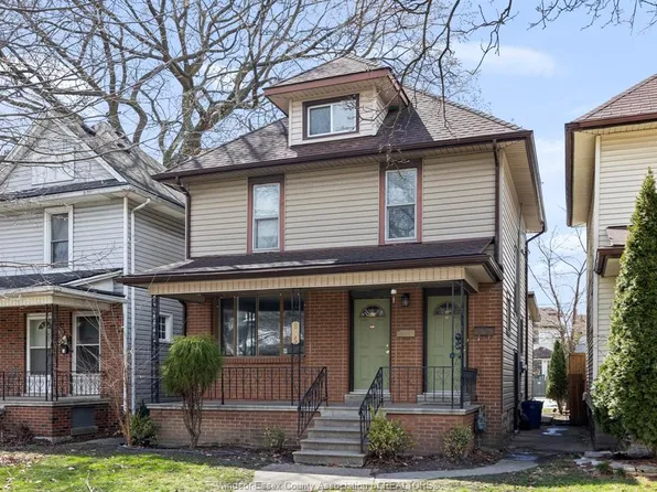 835 Moy Ave, Windsor, ON N9A 2N7