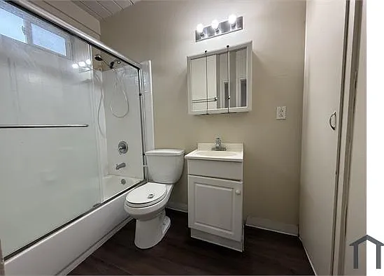 1047 Rich Ave #12 — Photo 5