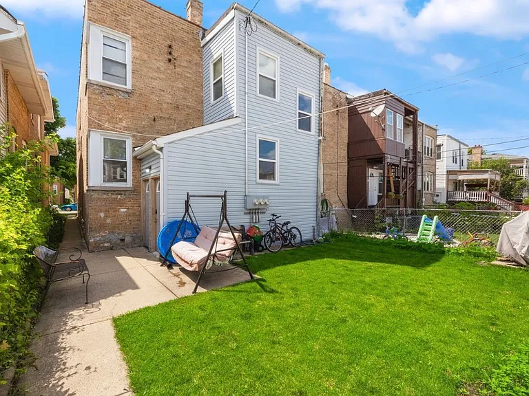 5639 N Saint Louis Ave #1 — Photo 10