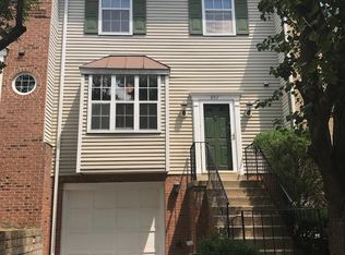 8517 Enochs Dr, Lorton, VA 22079