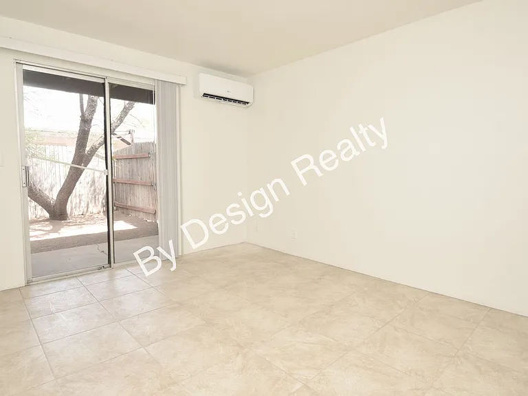 3334 E Presidio Rd — Photo 17