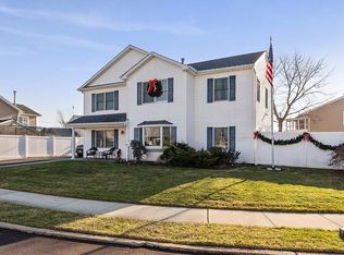 4221 Florence Rd, Bethpage, NY 11714