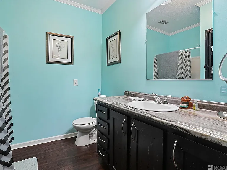 5711 Rollins Rd — Photo 10