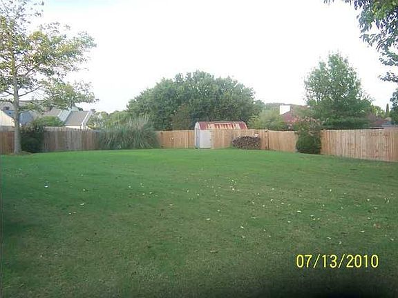 2nd image of 6928 Fox Creek Ct