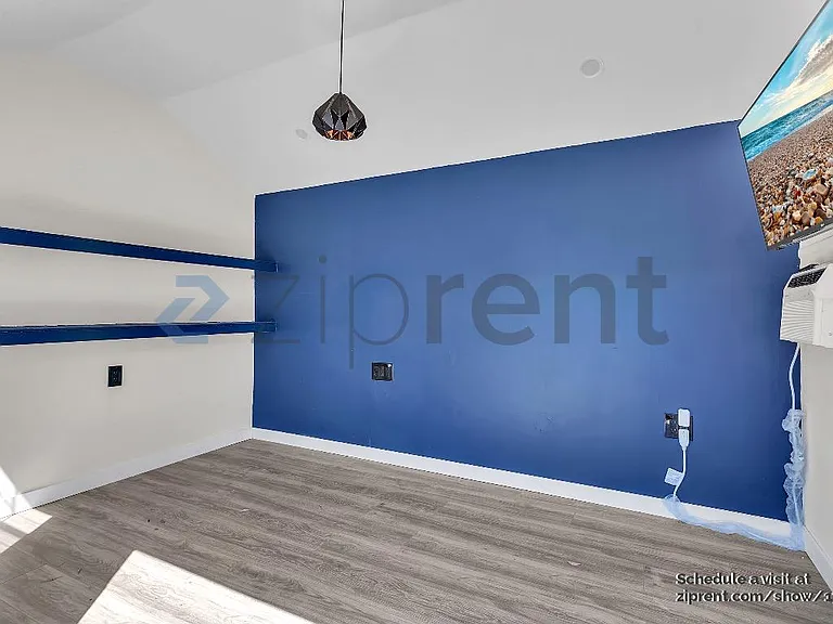 166 Madelia Pl — Photo 25