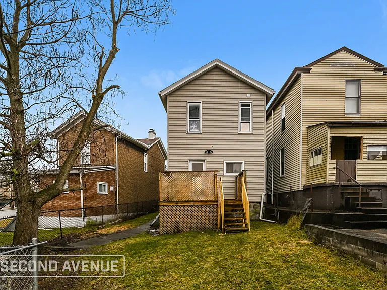 127 E 15th Ave — Photo 9