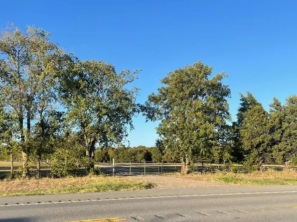 9240 NW State Highway 11, Randolph, TX 75475