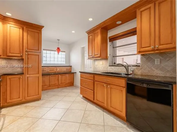 947 Lincoln St #947, Hollywood, FL 33019
