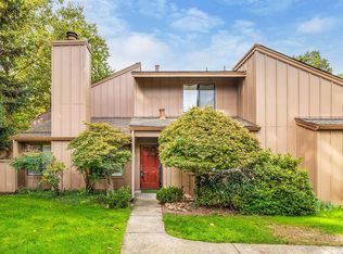 16 California Condor Way, Novato, CA 94949