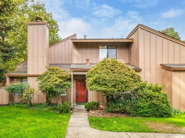 16 California Condor Way, Novato, CA 94949