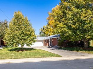 9045 W 2nd Ave, Lakewood, CO 80226