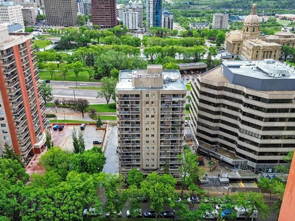 9715 110th St NW Unit 1202, Edmonton, AB T5K 2M1